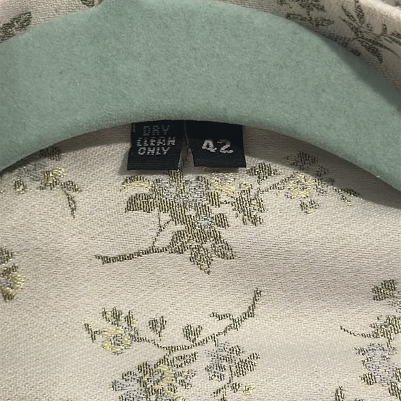 Men’s Floral Sherwani Suit Size 42 - Picture 8 of 8